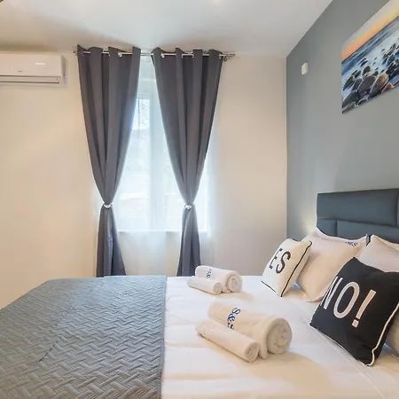 Sea & Sun With Private Parking 4*