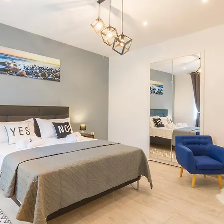 Гостевой дом Sea & Sun With Private Parking