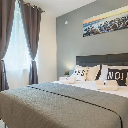 Гостевой дом Sea & Sun With Private Parking